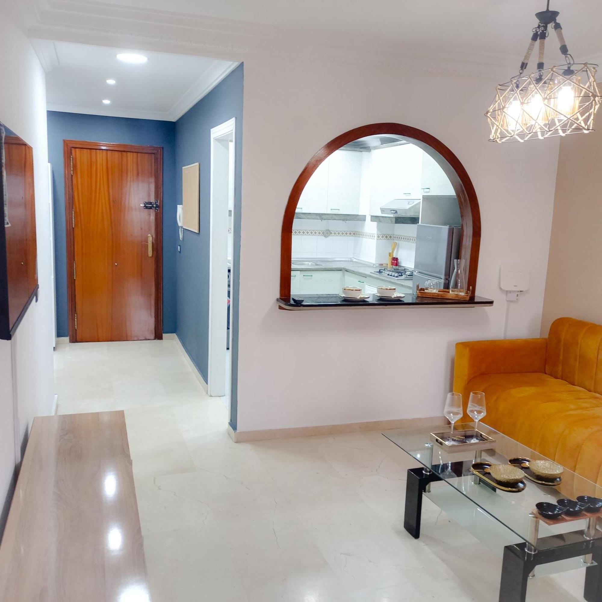 Moderne Appartement Au Plein Centre-Ville En Face Hilton & La Gare De Train Tgv Avec Climatisation Танжер Экстерьер фото